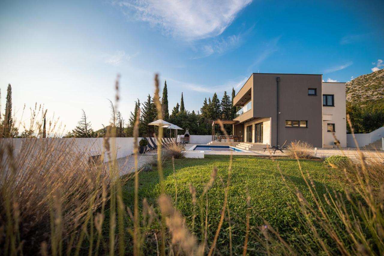 Royal Promons - Heated Pool Villa Starigrad Exterior photo