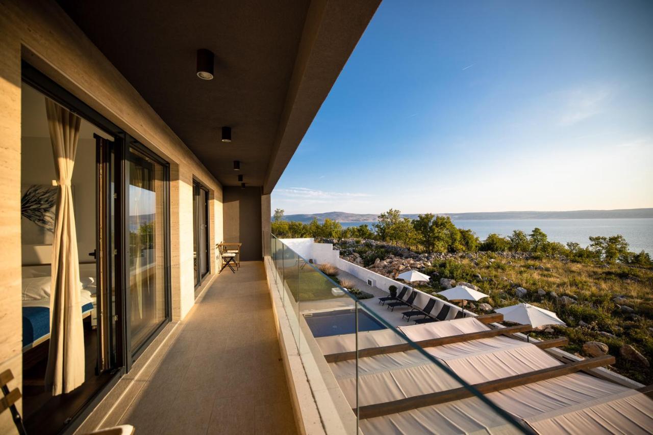 Royal Promons - Heated Pool Villa Starigrad Exterior photo