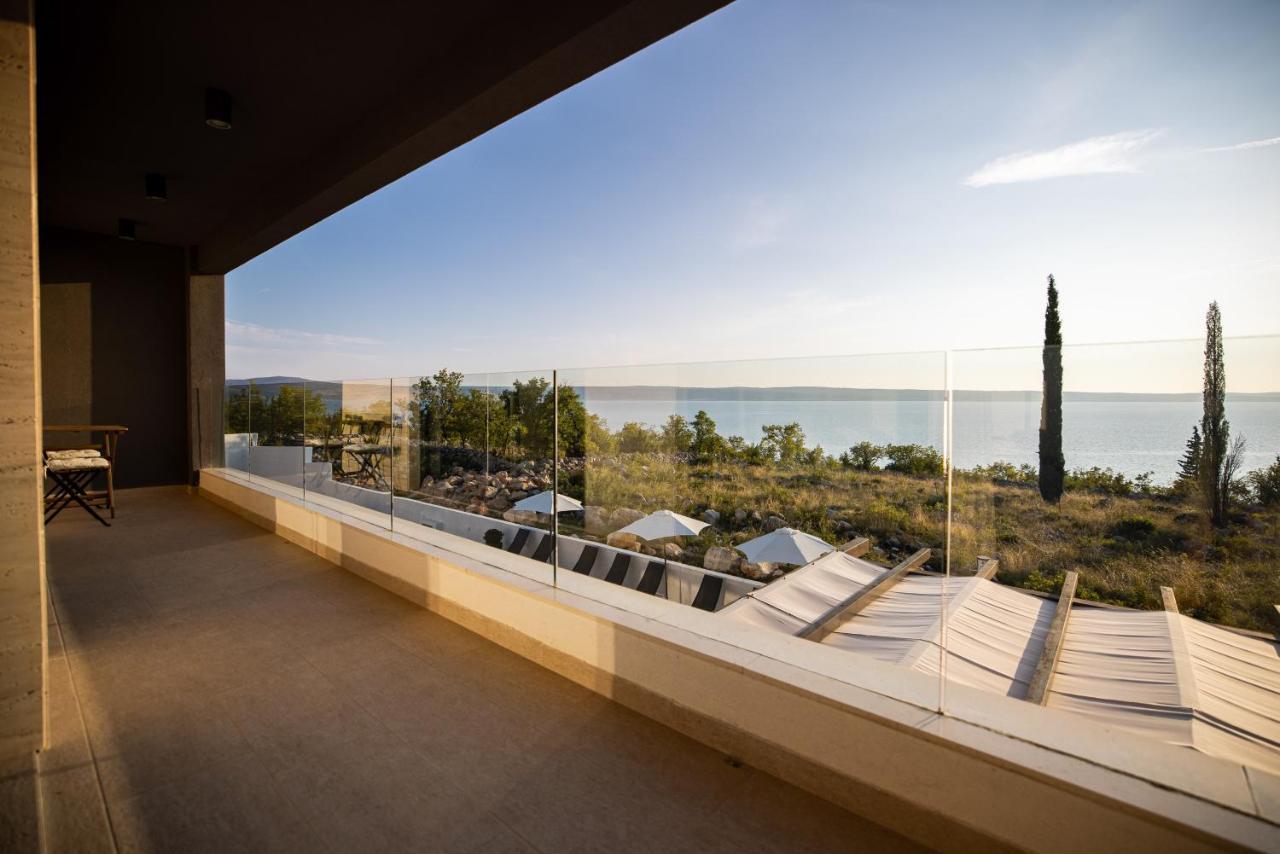 Royal Promons - Heated Pool Villa Starigrad Exterior photo